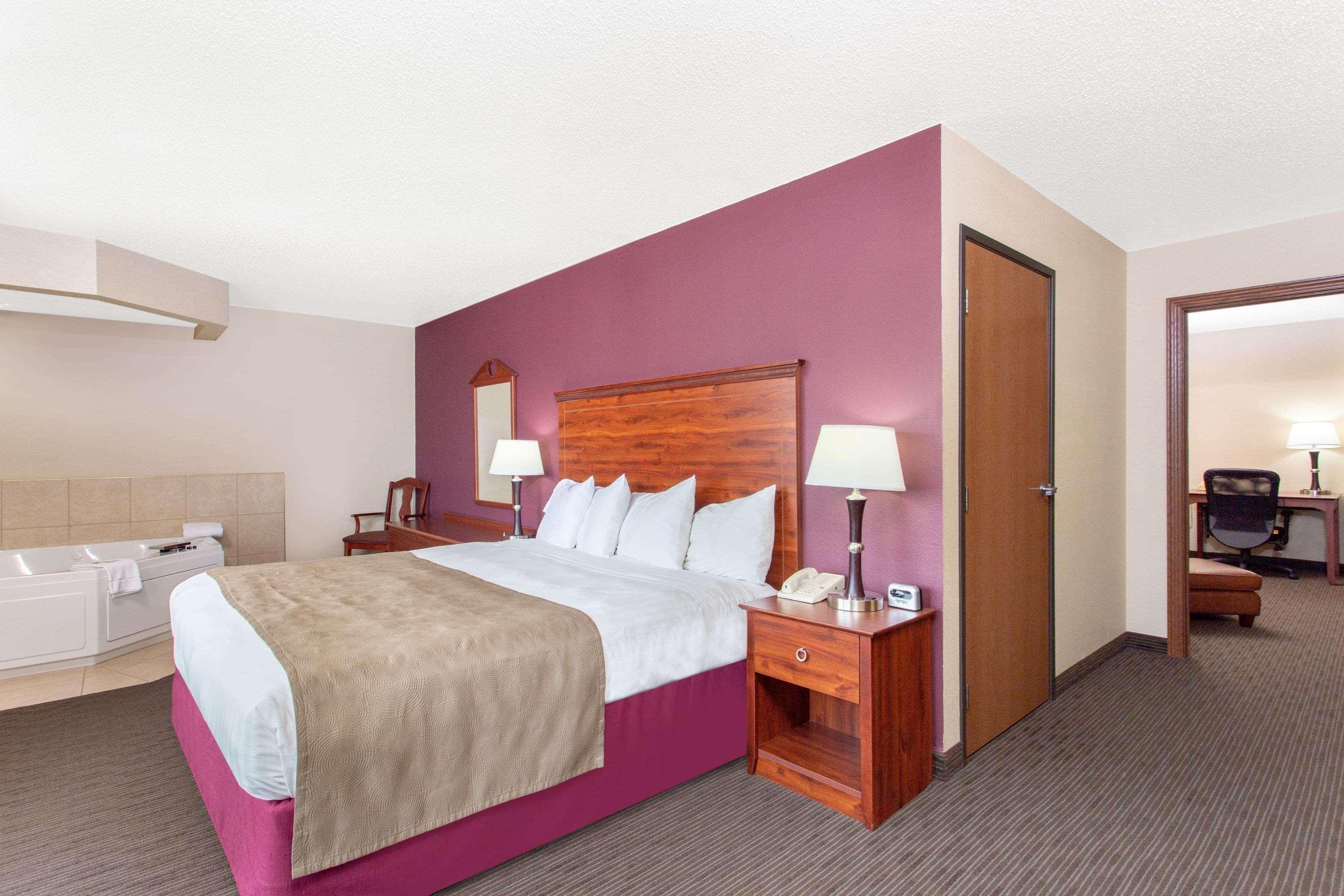 Americinn By Wyndham New London Ngoại thất bức ảnh
