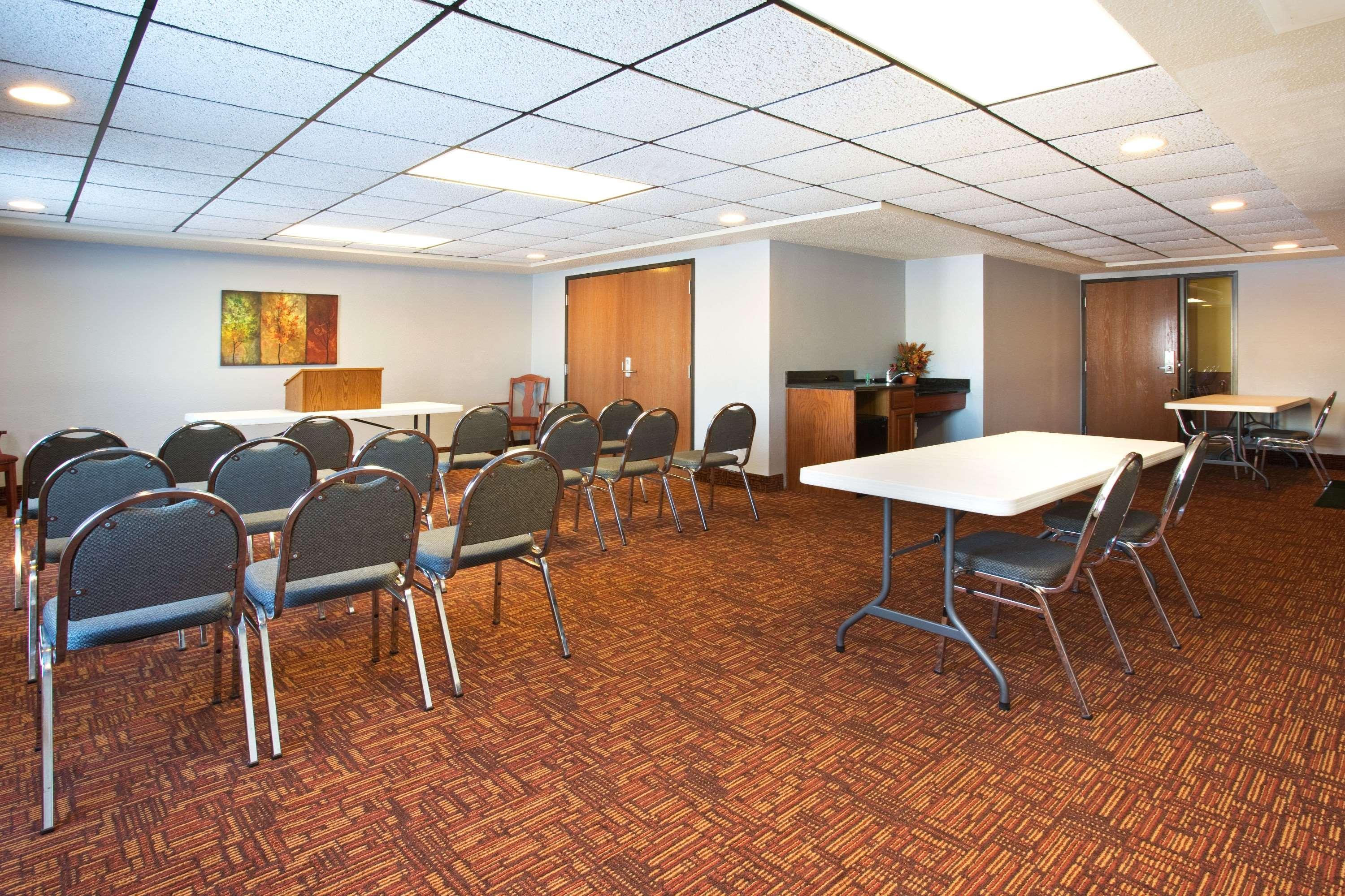 Americinn By Wyndham New London Ngoại thất bức ảnh