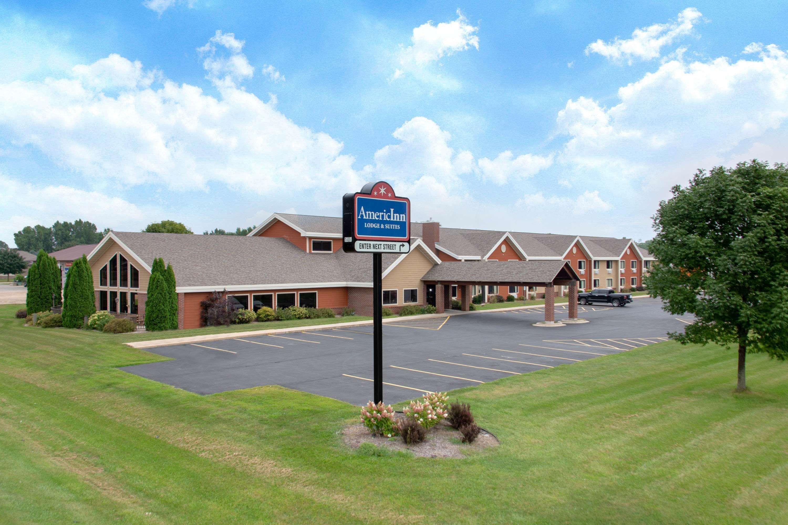 Americinn By Wyndham New London Ngoại thất bức ảnh